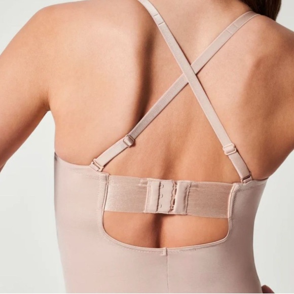 Spanx Suit Your Fancy Bodysuit Strapless Cupped Brief Convertible Tan Small - Picture 4 of 15